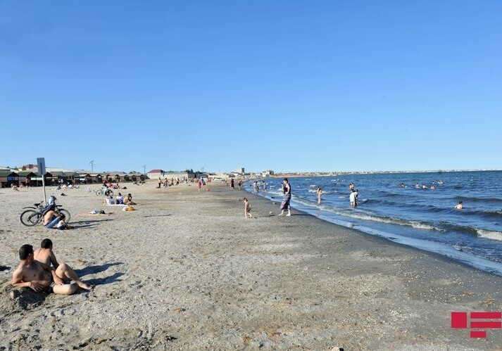 В восьми городах и районах Азербайджана с 21 июня до 5 июля запрещено посещение пляжей