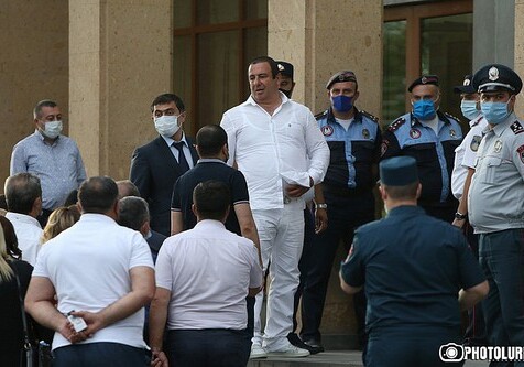 Суд в Ереване отказался арестовывать главу оппозиционной партии