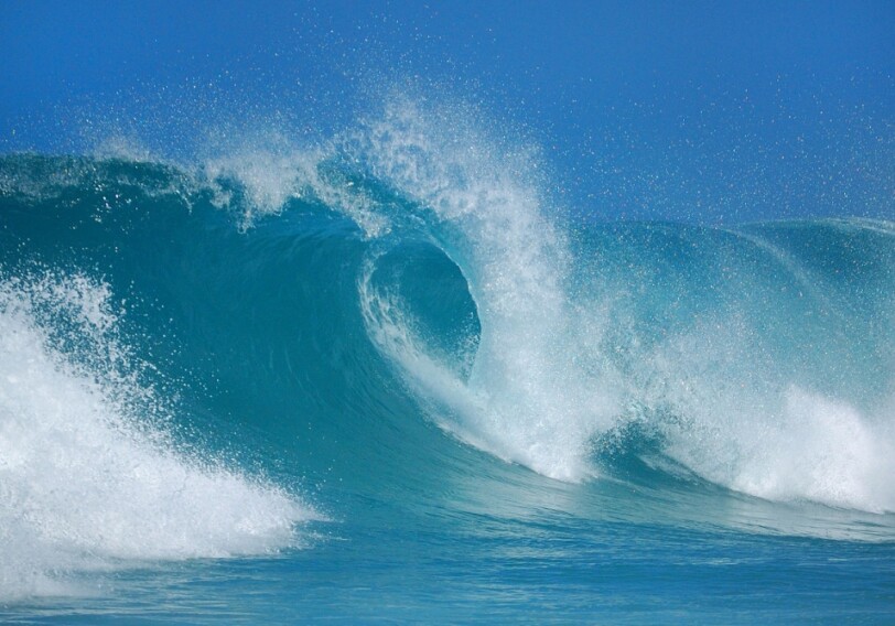 Высота волн в Каспийском море составила 4 метров