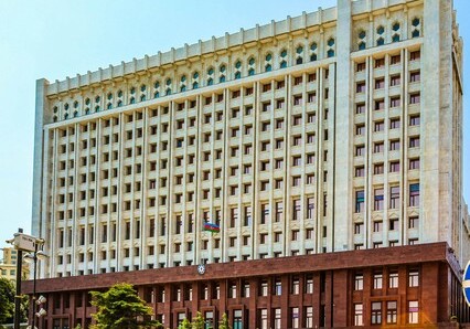 Завотделом Администрации президента Азербайджана провел встречу с председателем партии