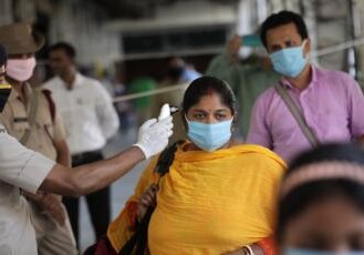 В Индии число заразившихся COVID-19 превысило 936 тыс. 