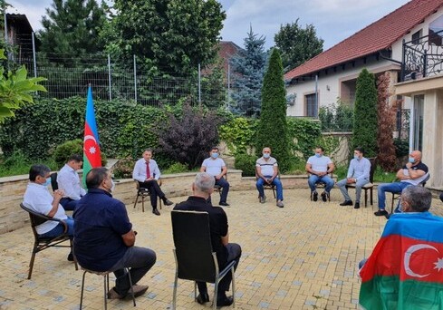 Наши соотечественники в Молдове продемонстрировали поддержку президенту Азербайджана (Фото)