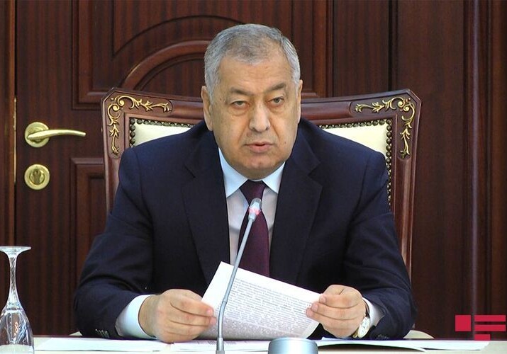 Находившийся на лечении в Турции депутат Вахид Ахмедов вернулся в Азербайджан