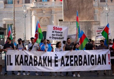 Перед зданием итальянского парламента проведена акция в поддержку Азербайджана (Фото)