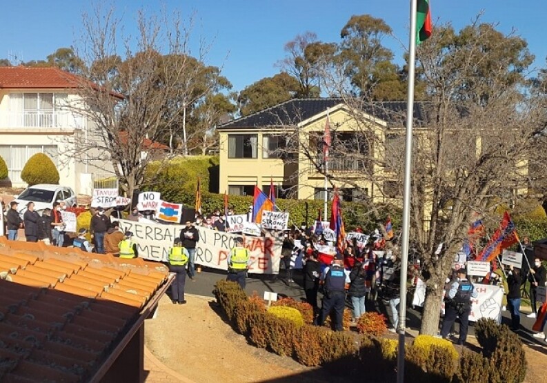 Австралийская полиция предотвратила очередную провокацию армян против посольства Азербайджана