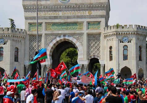 В Стамбуле состоялся митинг в поддержку Азербайджана (Фото)
