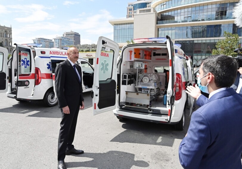 По поручению президента Ильхама Алиева в нашу страну доставлены новые автомобили скорой медицинской помощи (Фото-Обновлено)