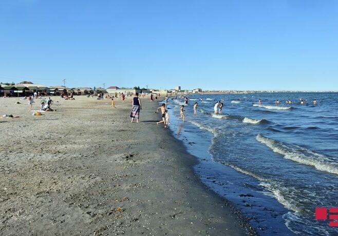 В Азербайджане разрешается посещение пляжей