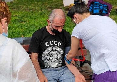Армянский экс-чемпион мира объявил голодовку, требуя ухода Пашиняна (Фото)