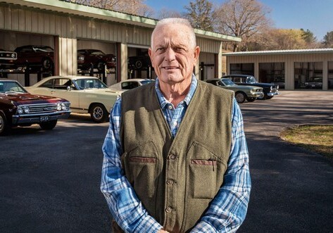 71-летний американец установил рекорд скорости на автомобиле с поршневым двигателем