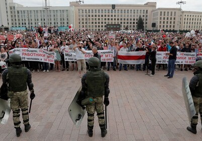 В Минске протестующие у Дома правительства требуют перевыборов