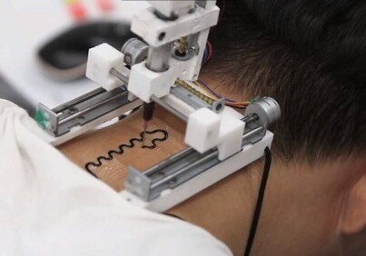 В Южной Корее создан носимый 3D-принтер для печати электроники на коже (Видео)