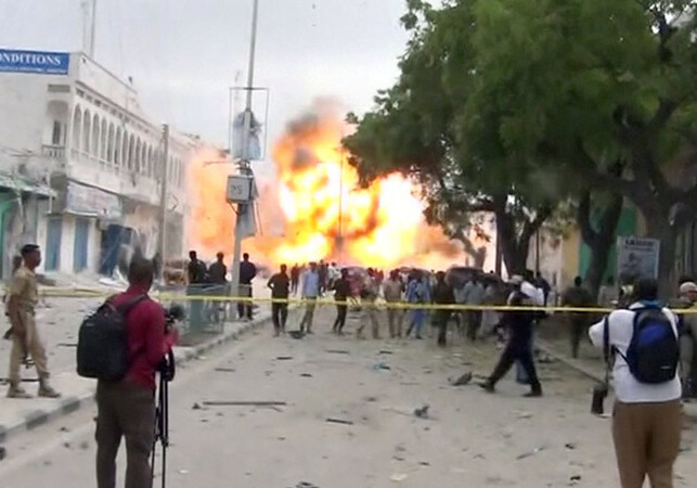 В столице Сомали при нападении террористов на отель погибли 5 человек