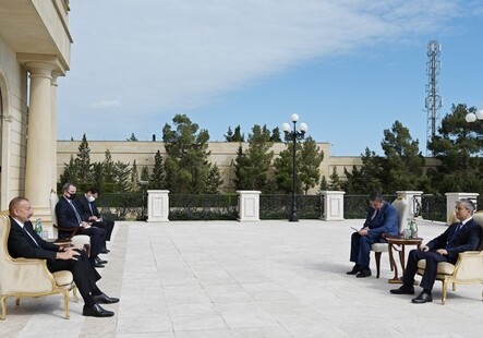 Президент Ильхам Алиев принял верительные грамоты посла Узбекистана (Фото-Обновлено)