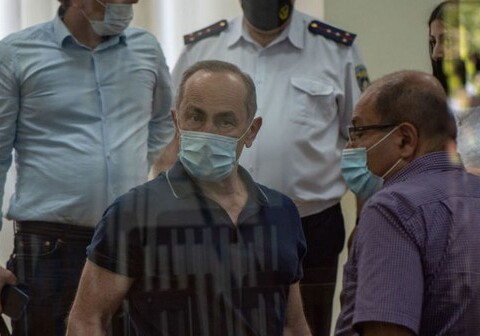 Роберт Кочарян подал в суд на Армению