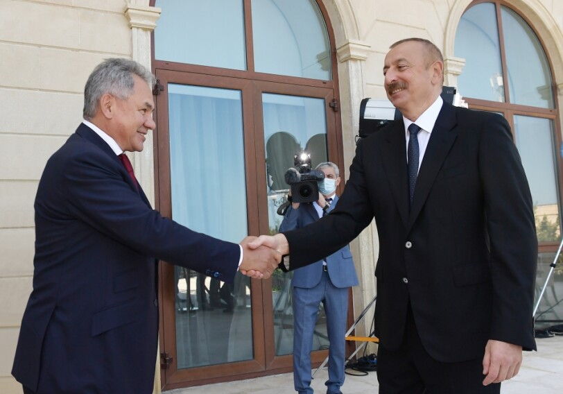 Президент Азербайджана принял министра обороны России (Фото-Обновлено)