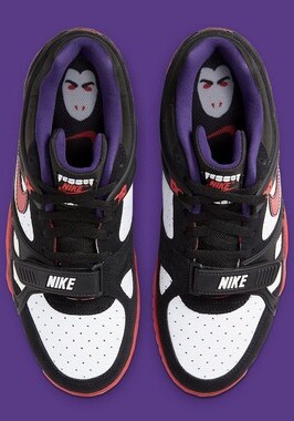 Nike выпустил кроссовки, вдохновленные Дракулой (Фото)