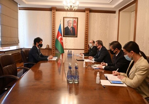 Джейхун Байрамов встретился с послом Италии