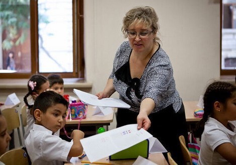 Изменится ли зарплата учителей из-за дистанционного обучения? – Комментарий Минобразования