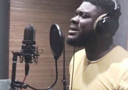 Нигериец исполнил песню «Sarı gəlin» на азербайджанском языке (Видео)