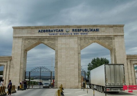Еще 400 граждан Азербайджана доставлены из России на родину