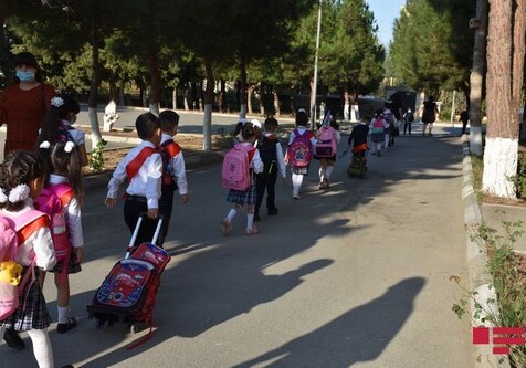 В Азербайджане родители 7 868 учащихся отказались отправлять детей в школу