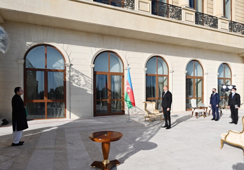 Ильхам Алиев принял верительные грамоты новоназначенного посла Пакистана в Азербайджане (Фото-Обновлено)