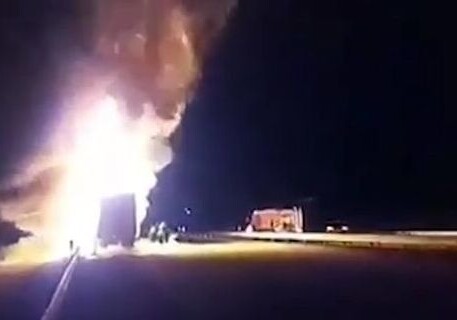 В Южном Азербайджане сжигают машины с военными грузами для Армении (Фото-Видео)
