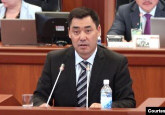 Парламент Кыргызстана одобрил Садыра Жапарова на должность премьера