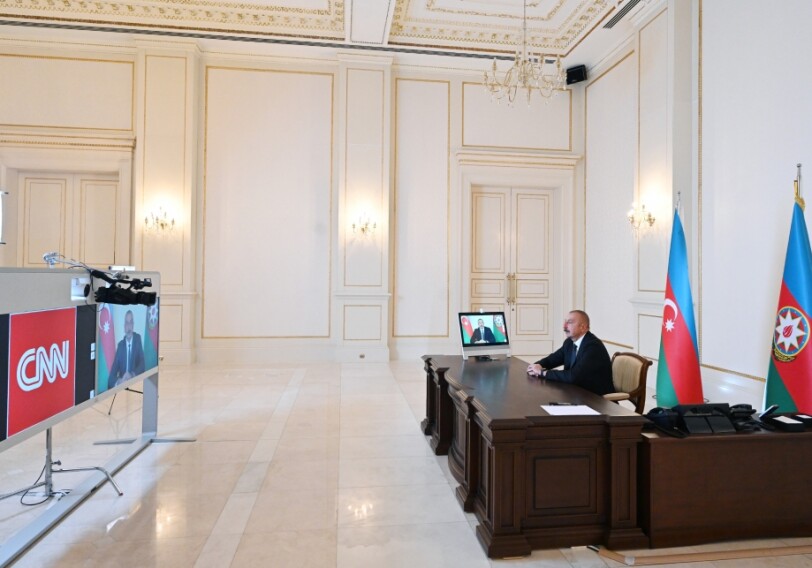 Президент Азербайджана дал интервью телеканалу CNN International  (Фото-Обновлено)