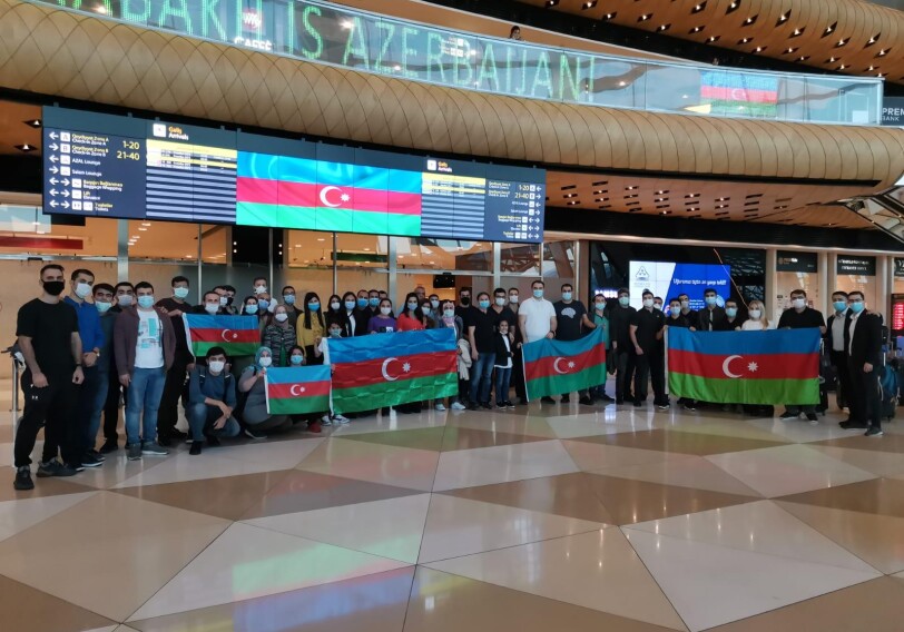 Азербайджанские врачи вернулись из Турции для помощи военнослужащим (Фото)