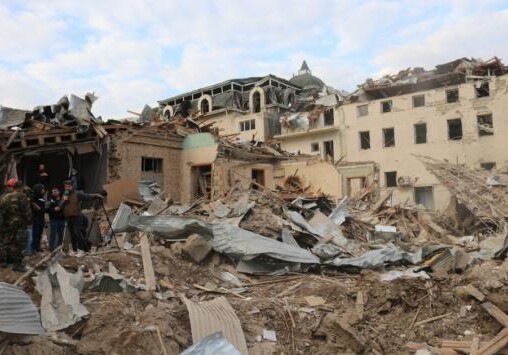 Работы по расчистке завалов жилого дома в Гяндже продолжаются - Извлечены тела 8 человек (Видео)