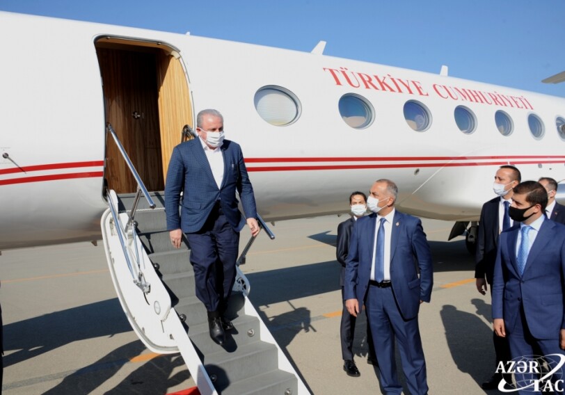 Председатель Великого национального собрания Турции Мустафа Шентоп прибыл с официальным визитом в Азербайджан