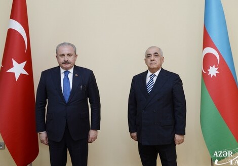 Премьер-министр Азербайджана встретился со спикером парламента Турции (Фото)