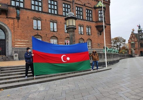 Проживающие в Дании азербайджанцы провели акцию в знак протеста против армянского террора (Фото)