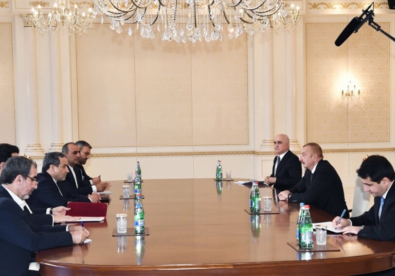 Ильхам Алиев принял делегацию во главе со специальным представителем Президента Ирана (Фото)