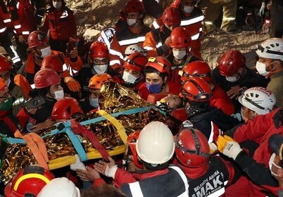 Число жертв землетрясения в Измире достигло 79