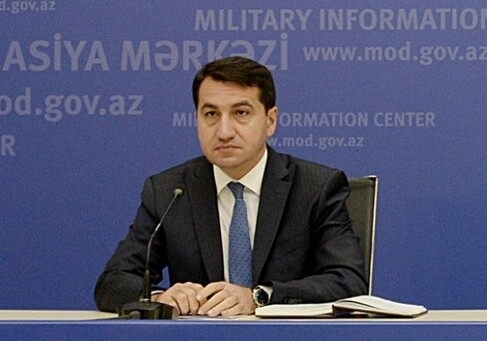 Хикмет Гаджиев: «Международное сообщество должно высказаться об использовании Арменией начиненных белым фосфором снарядов»