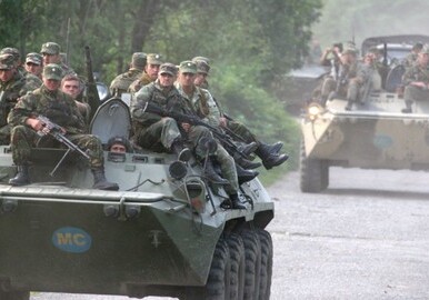 Российские миротворцы взяли под контроль Лачинский коридор