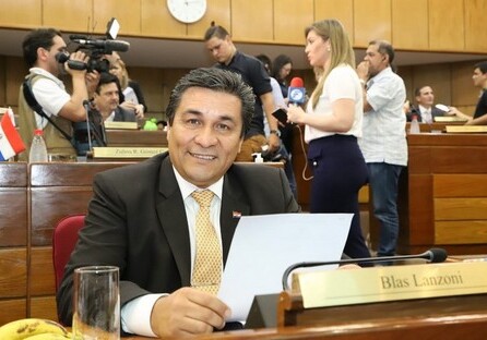 Парагвайский сенатор поздравил Азербайджан с победой