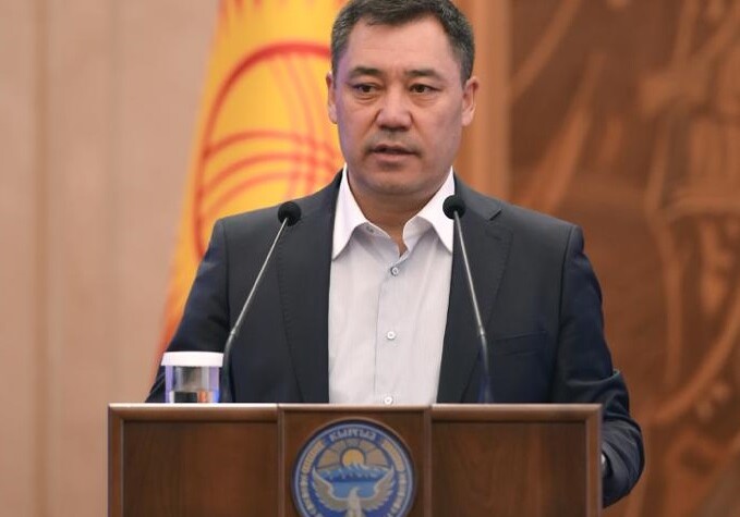 Садыр Жапаров сложил полномочия и.о.президента Кыргызстана