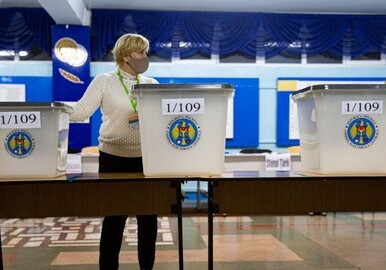 В Молдове стартовал второй тур президентских выборов