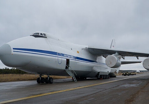 В Ереван прибыли еще два самолета с российскими миротворцами