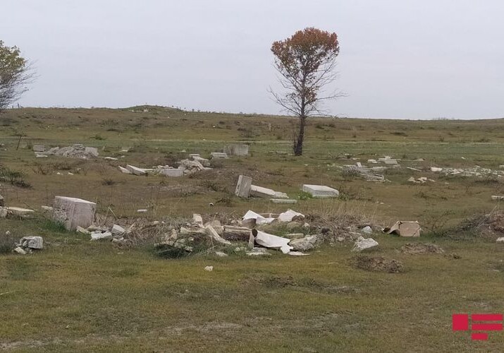 Армяне разрушили в Физули сельское кладбище, территорию превратили в пшеничное поле (Фото)
