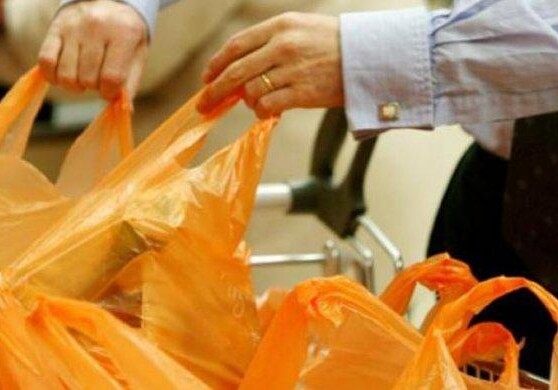 С 2021 г. в Азербайджане будет ограничена продажа полиэтиленовых пакетов и пластиковой посуды