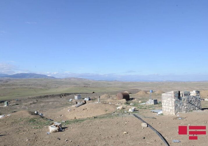 Армяне разрушили и засеяли пшеницей кладбище в селе Кюрдлер Физулинского района (Видео) 