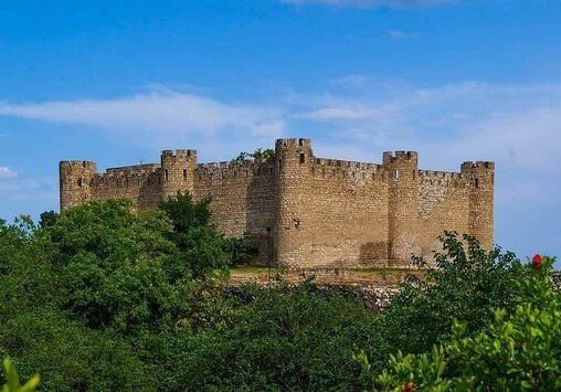 Армяне пытались сфальсифицировать историю древней азербайджанской крепости (Фото)