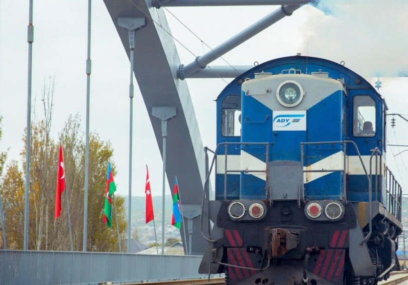 Поезда в направлении Баку-Хырдалан-Сумгайыт возобновляют деятельность (Фото)