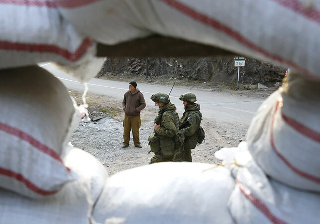 Российские миротворцы в Карабахе обезвредили около 1 тыс. взрывоопасных предметов
