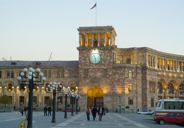 Армения снимет введенные из-за военного положения ограничения